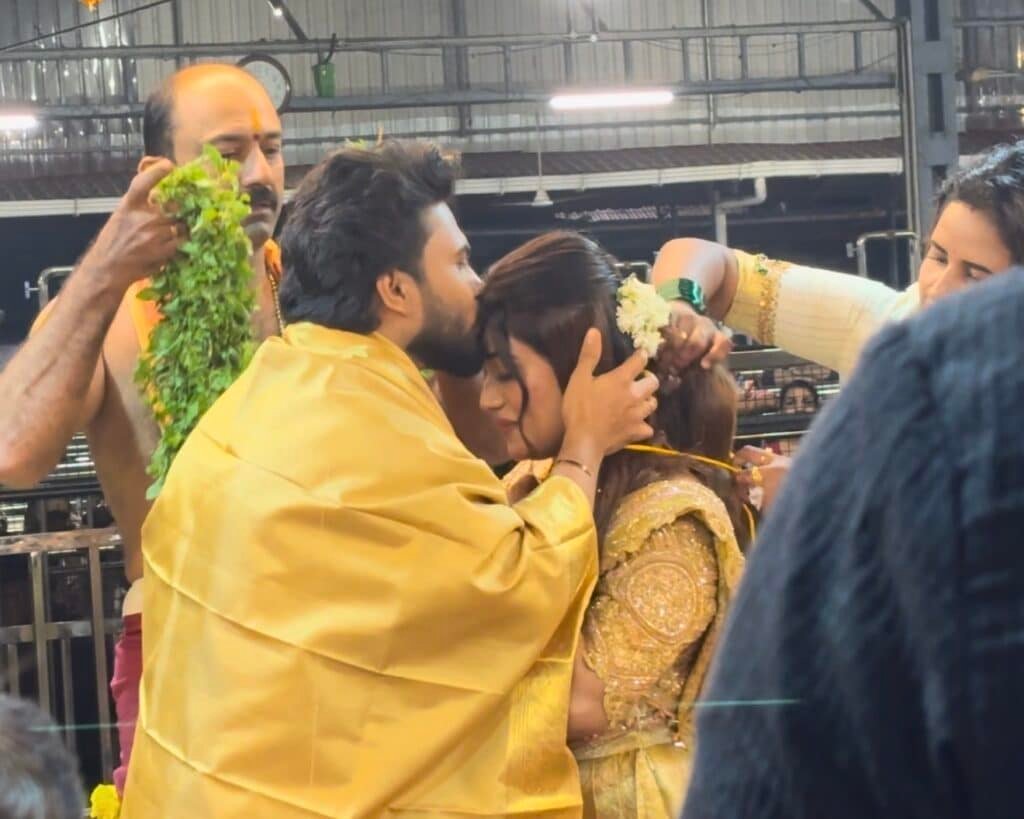Anumol rs karthu wedding 7